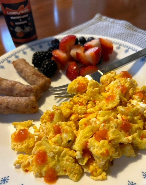 Roasted Garlic & Habanero – Bold Garlic, Hot 7/10 (Great on Wings, Tacos, Eggs)